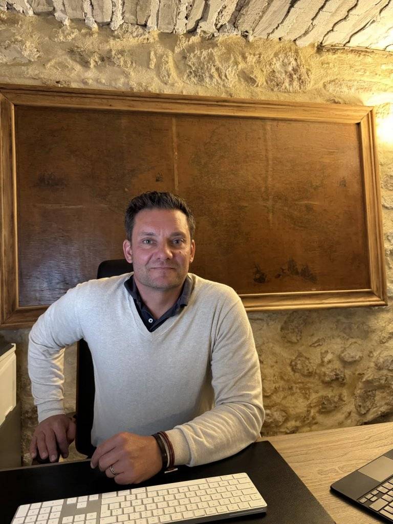 Jean Charles Liber legend immobilier golf pont royal mercedes exp realty mluxury menerbes bonnieux lacioste  luberon provence