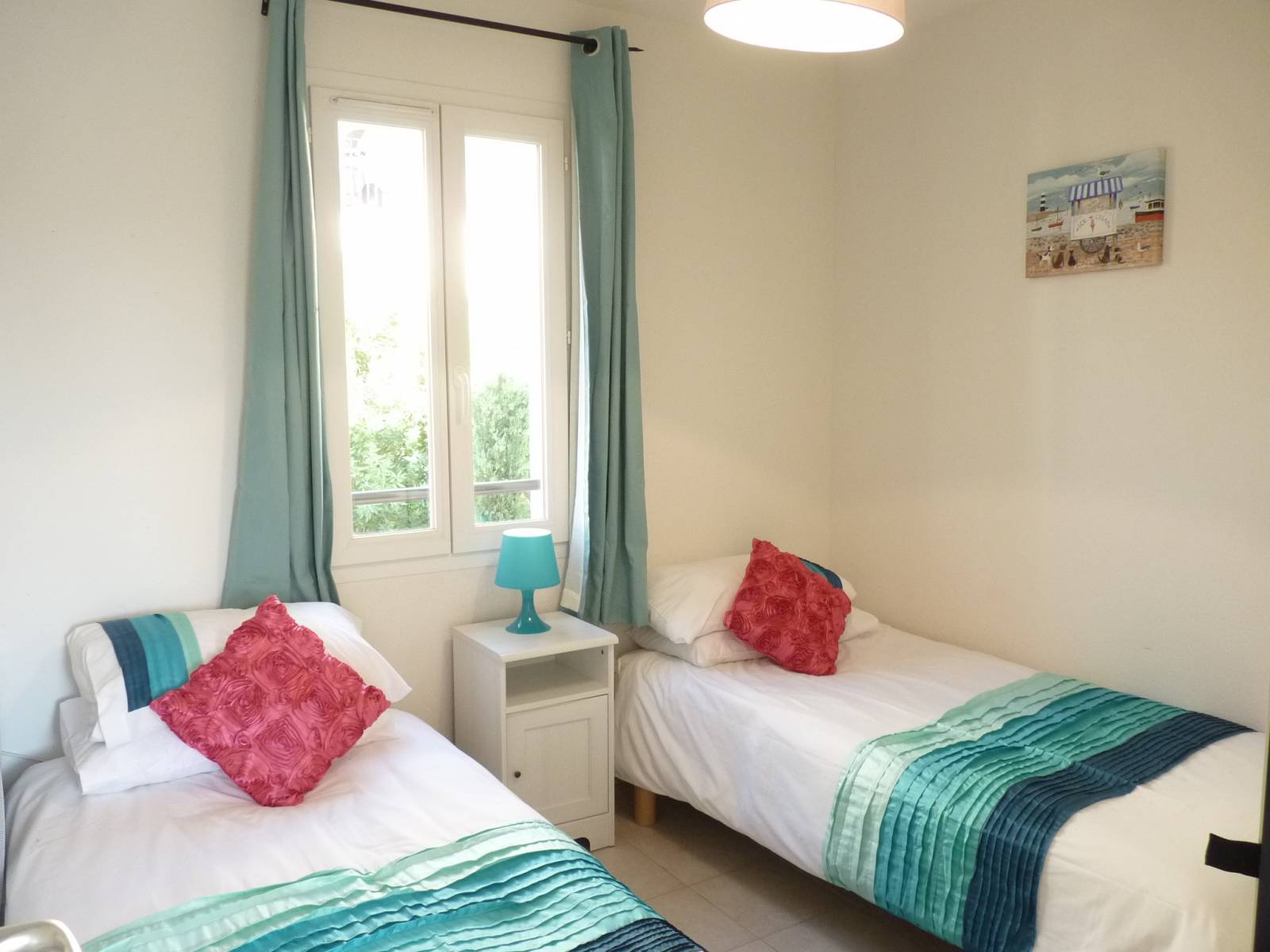 T3 , parking,terrasse, piscine vue jardins Domaine et Golf de Pont Royal en Provence  