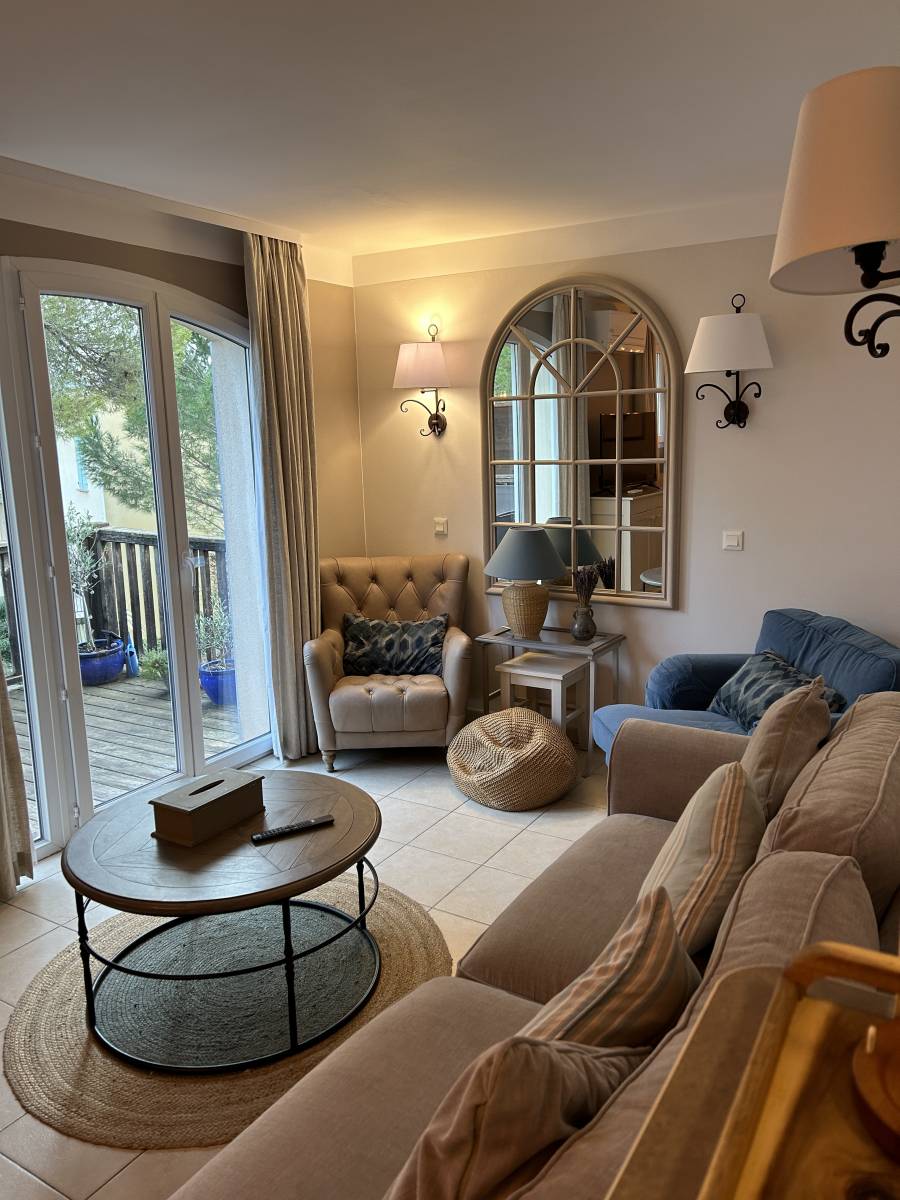 Exceptionelle maison climatisée au calme sur le Domaine du Golf de Pont Royal