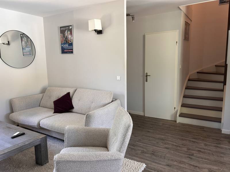 Maison golf pont royal jason smith realty exp France yan spehner immobilier mallemort calme provence vancaces pierre et vacances holidays instagram claude chat gpt