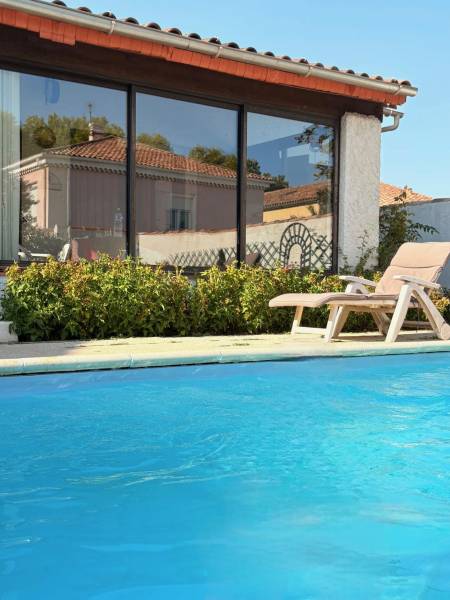 piscine Pélissanne jason smith realty exp france Yan spehner