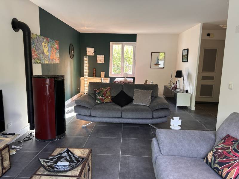 Yan spehner  agent immobilier jason smith realty exp France provence golf de pont royal calme vue féérique piscine Mallemort location vacances