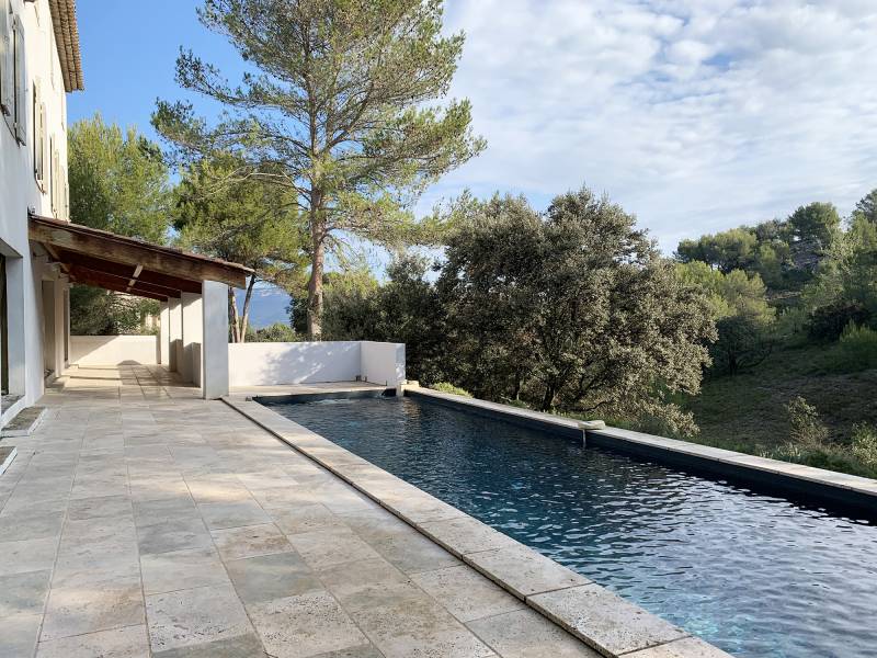 Propriété à vendre, 4 chambres, piscine dans le golf de pont royal