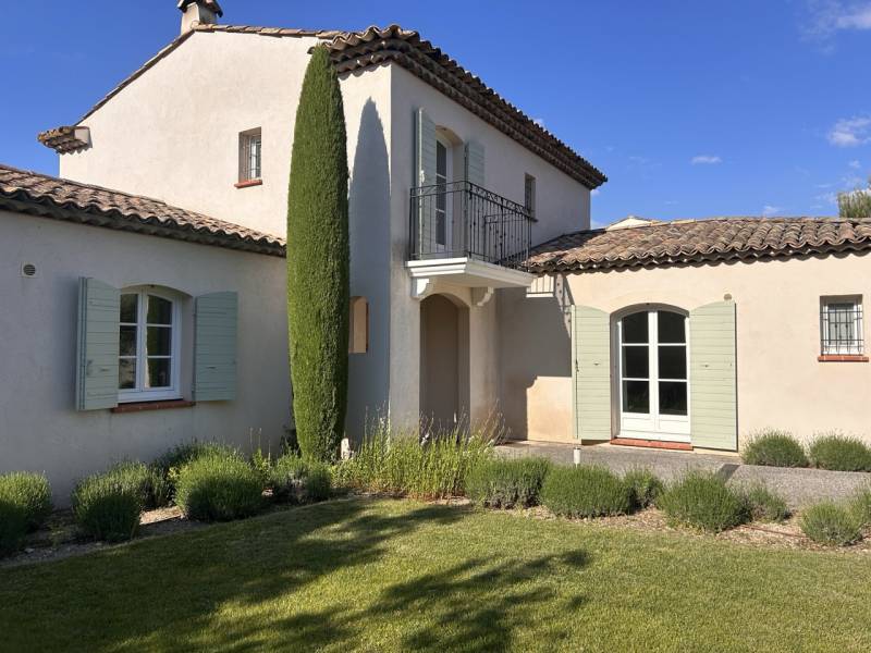 Maison piscine golf pont royal fairway jason smith realty yan spehner exp luxury France provence sécurité