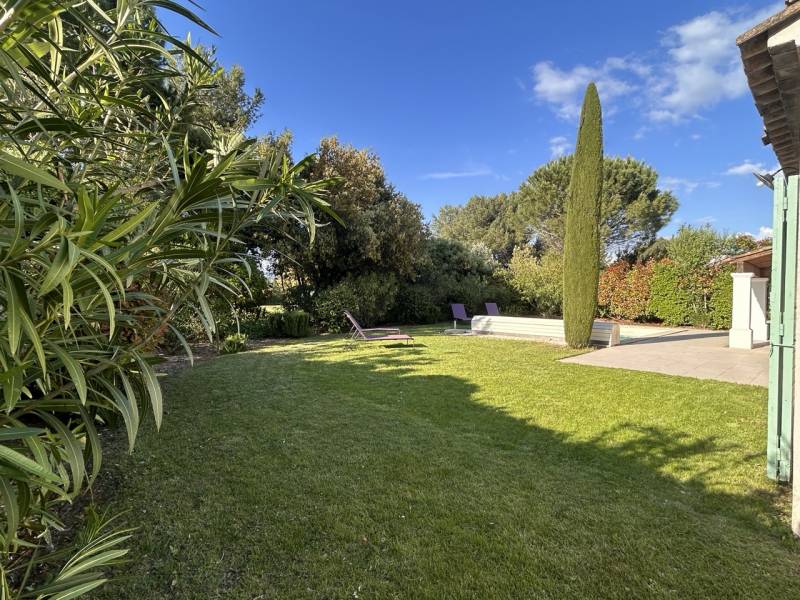 Maison piscine golf pont royal fairway jason smith realty yan spehner exp luxury France provence sécurité