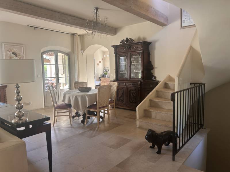 Rare Maison écologique T6 de plain pied sur 1150m2 de terrain plat GOLF de PONT ROYAL  