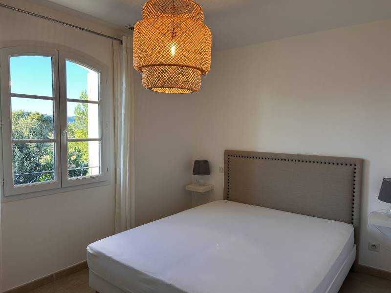 Exclusivité accès directement sur le fairway, Maison climatisé 4 chambres GOLF de PONT ROYAL  