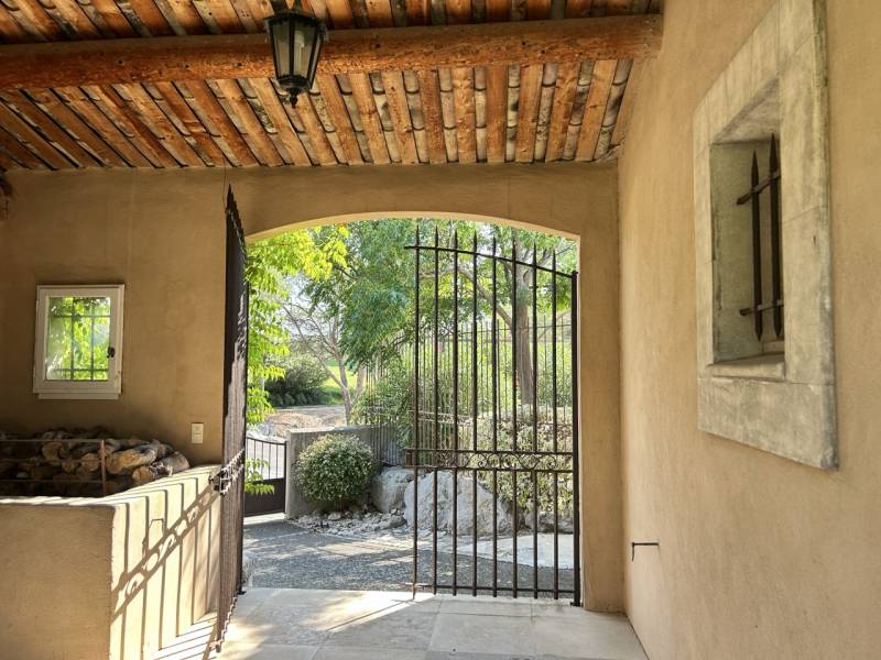 Propriété golf pont royal yan spehner luxury exp France jason smith REALTY ballesteros table 