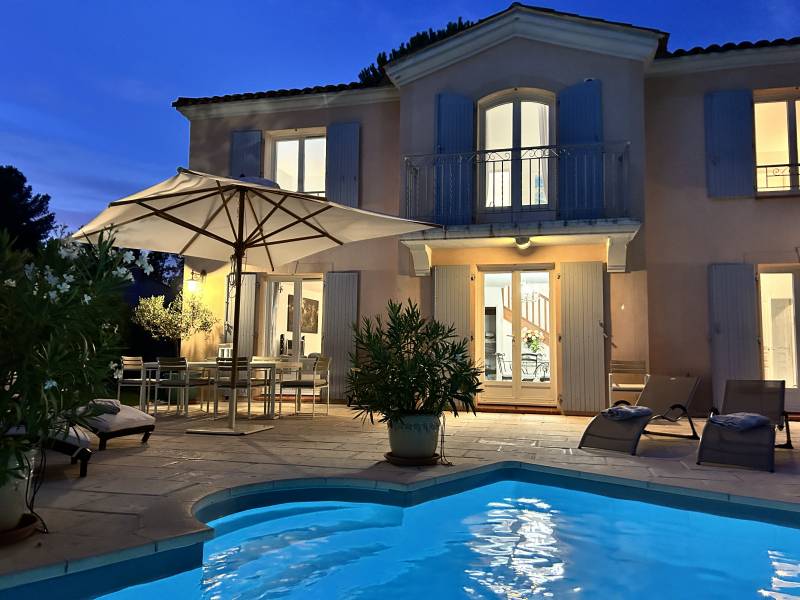 Maison piscine golf pont royal calme jason smith realty exp France yan spehner provence