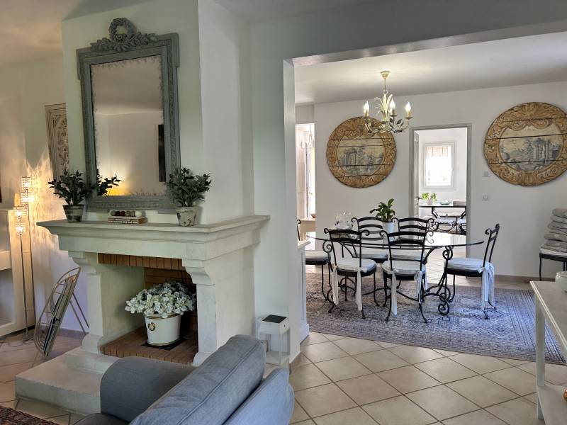 Maison piscine golf pont royal calme jason smith realty exp France yan spehner provence