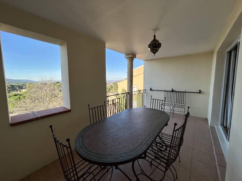 T4 Vue Féerique sur le Golf