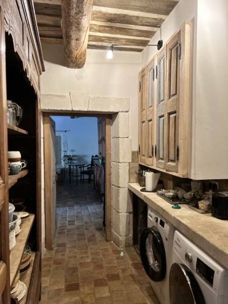 Exclusivité Maison 7 pièces, pisicine,centre village a pied MOLLEGES  