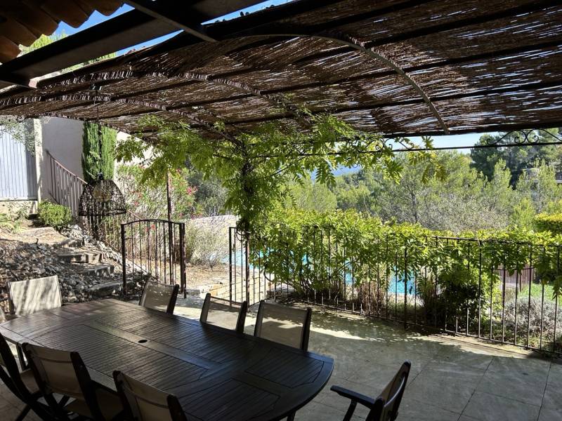 Maison T6, vue Luberon et calme absolu Golf Pont Royal  