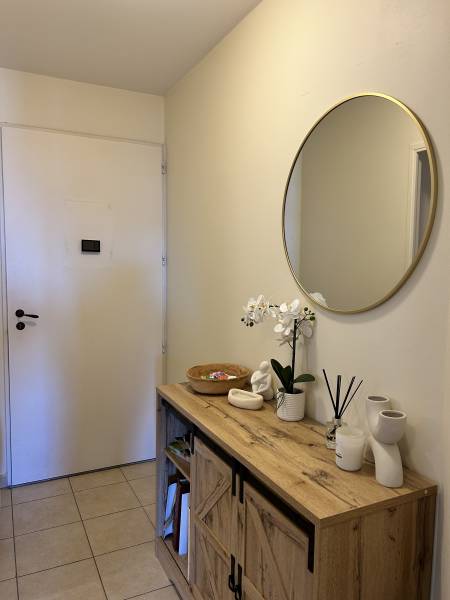 T2 climatisé, vue dominante, grande terrasse, piscine,  parking GOLF de PONT ROYAL  