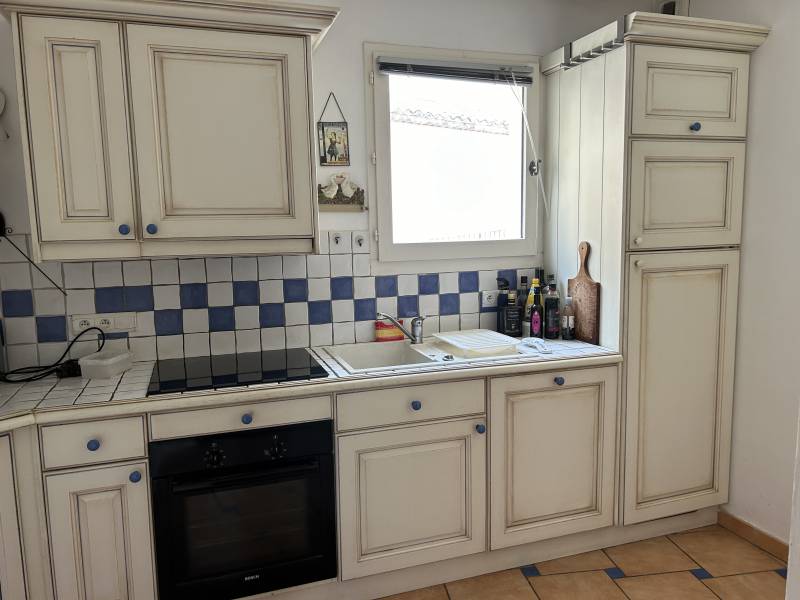 T3 entièrement climatisé, terrasse, garage, cave Domaine et Golf de Pont Royal en Provence  