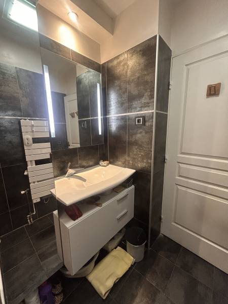 Appartement luxueux, climatisé, ascenseur,terrasse et  garage AUBAGNE - GOLF de la SALETTE  