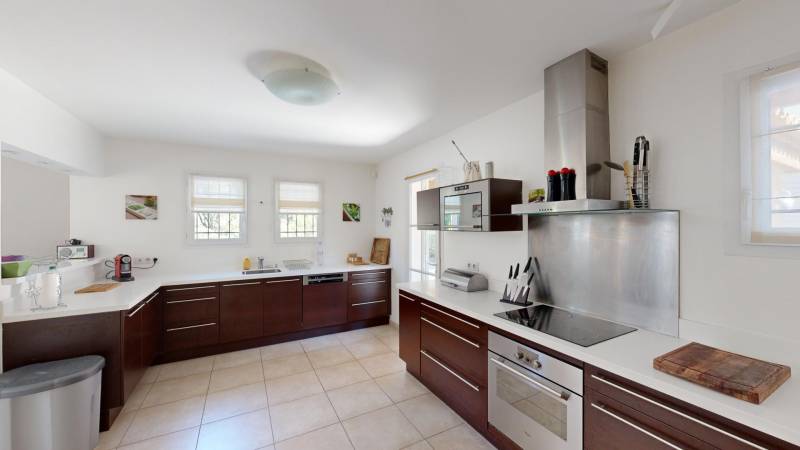 Maison piscine golf pont royal jason smith immobilier Realty