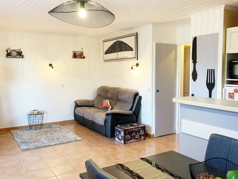 Exclusivité  T3 RÉNOVÉ & LUMINEUX Domaine du Golf de Pont Royal en provence  