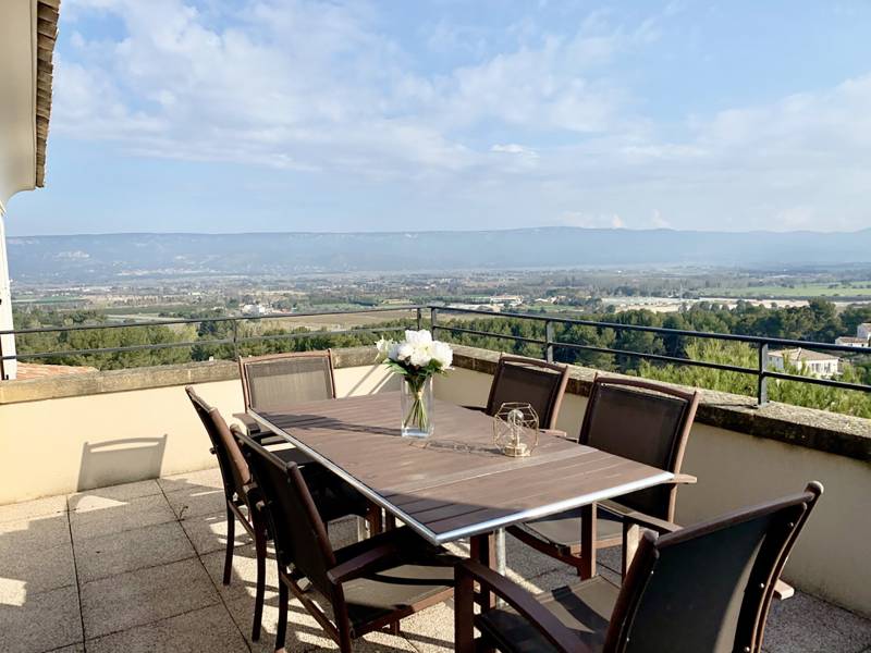 plein ciel terrasse Vente appartement T3 avec terrasse plein ciel, vue Lubéron  au coeur du golf 