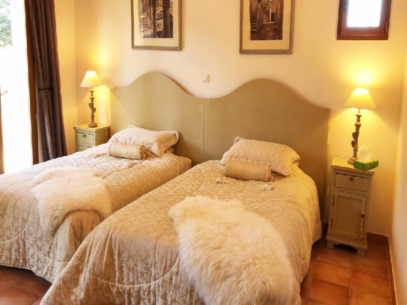 MAGNIFIQUE VILLA Domaine du Golf de Pont Royal  FAIRWAY DU GOLF