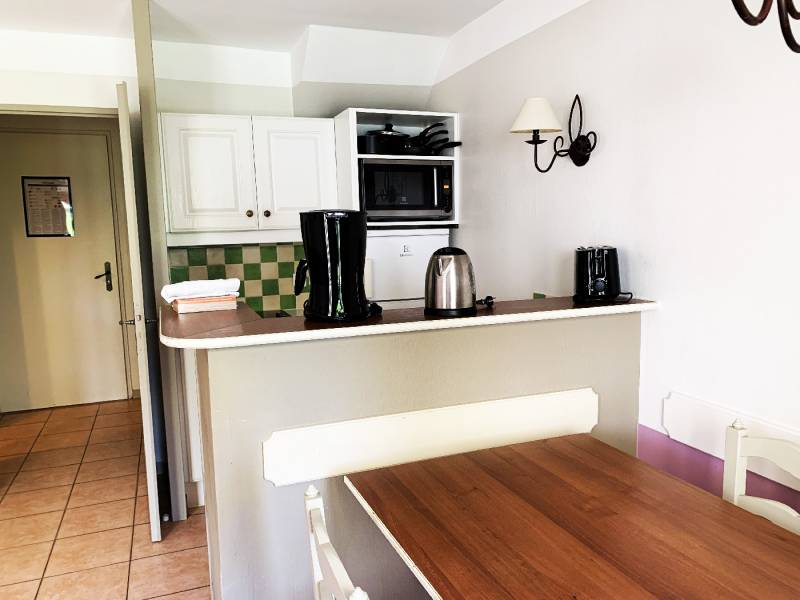 Bastidon, 3 chambres, à vendre, jardin Domaine du Golf de Pont Royal par jason Smith Realty