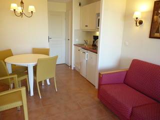 Exclusivité Appartement T2 terrasse et parking GOLF de Pont Royal  