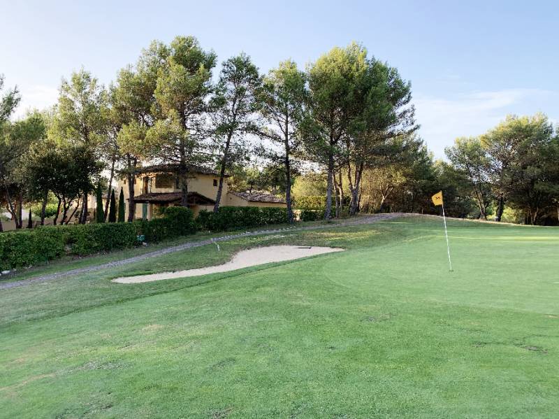 MAGNIFIQUE VILLA Domaine du Golf de Pont Royal  FAIRWAY DU GOLF