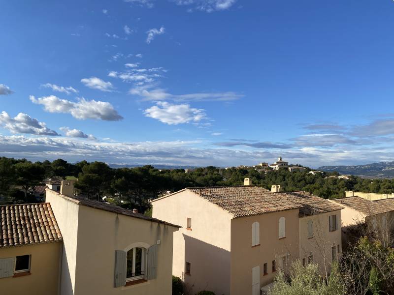 Grand Appartement Calme et vue féérique, parking et piscine