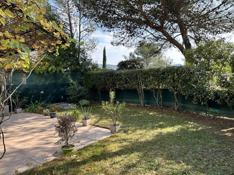 Maison golf pont royal piscine calme golf jason smith realty exp France parking jardin