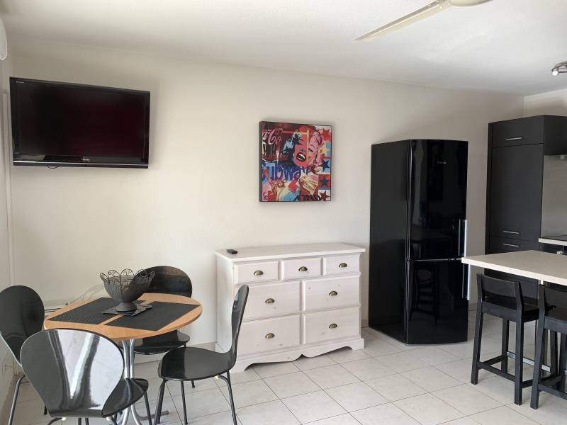 Golf pont royal jason smith location annuelle T3 terrasse piscine