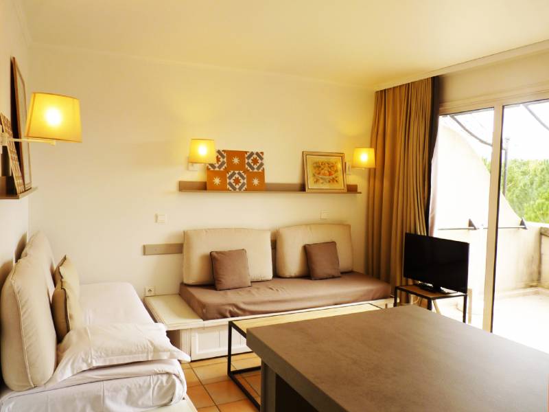 Exclusivité APPARTEMENT Domaine et Golf de Pont Royal en Provence  