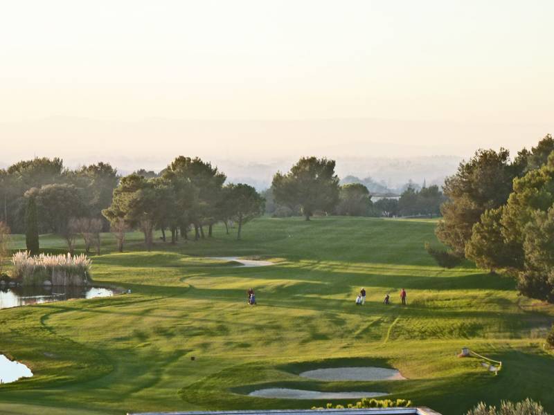 Appartement Domaine du Golf de Pont Royal en provence  Appartement Lumineux et Spacieux